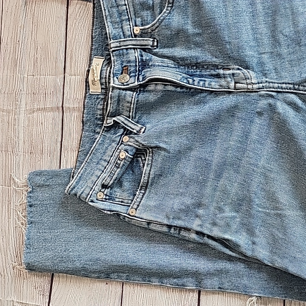 Madewell sz 27 slim boyfriend crop cut off jeans, distressed knees - Picture 7 of 13